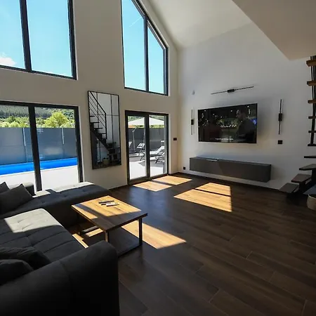 Luxury With A Private Pool Hadžići